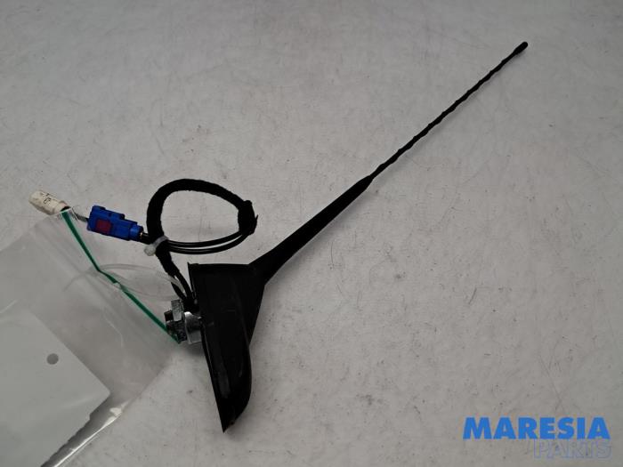 Begagnade Antenn Peugeot 208 I (CA/CC/CK/CL) 1.2 Vti 12V PureTech 82 Pris € 15,00 Marginaltabell erbjuds av Maresia Parts
