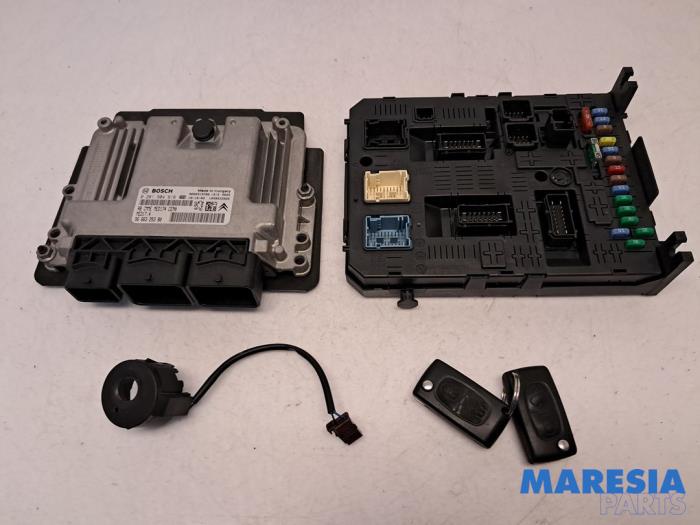 Used Engine management computer Peugeot 3008 I (0U/HU) 1.6 16V THP 155 Price € 315,00 Margin scheme offered by Maresia Parts