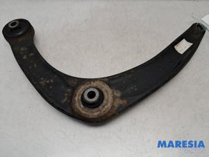 Begagnade Främre undre gaffelben, vänster Peugeot Partner (GC/GF/GG/GJ/GK) 1.6 BlueHDi 100 Pris € 30,25 Inklusive moms erbjuds av Maresia Parts