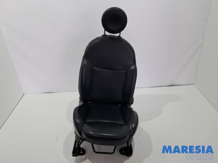 Używane Fotel prawy Fiat 500C (312) 0.9 TwinAir 85 Cena € 199,00 Procedura marży oferowane przez Maresia Parts