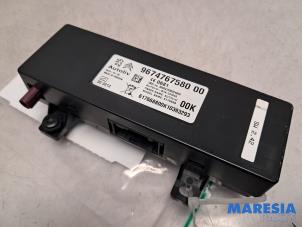 Usados Módulo de radio Peugeot 3008 I (0U/HU) 1.6 16V THP 155 Precio € 40,00 Norma de margen ofrecido por Maresia Parts