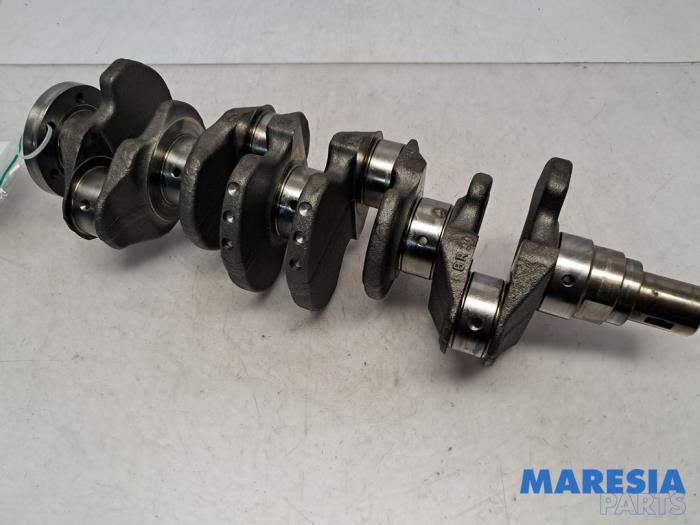 Używane Wal korbowy Citroen C4 Cactus (0B/0P) 1.6 Blue Hdi 100 Cena € 99,99 Procedura marży oferowane przez Maresia Parts