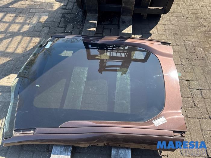 Używane Dach panoramiczny Peugeot 2008 (CU) 1.6 VTI 16V Cena € 449,00 Procedura marży oferowane przez Maresia Parts