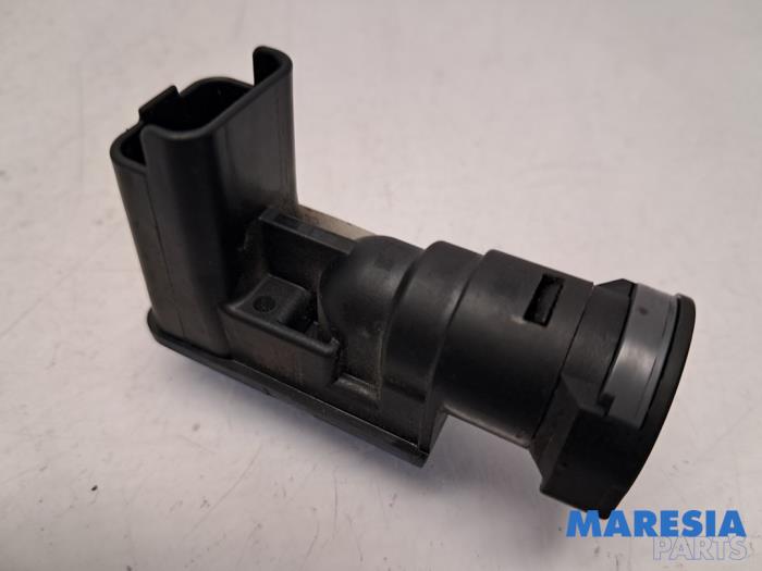 Gebrauchte Bremsassistent Sensor Peugeot 308 SW (L4/L9/LC/LJ/LR) 1.2 12V e-THP PureTech 130 Preis € 15,00 Margenregelung angeboten von Maresia Parts