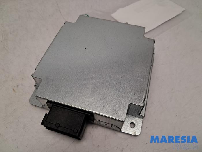 Używane Modul radiowy Fiat 500 (312) 0.9 TwinAir 80 Cena € 50,00 Procedura marży oferowane przez Maresia Parts