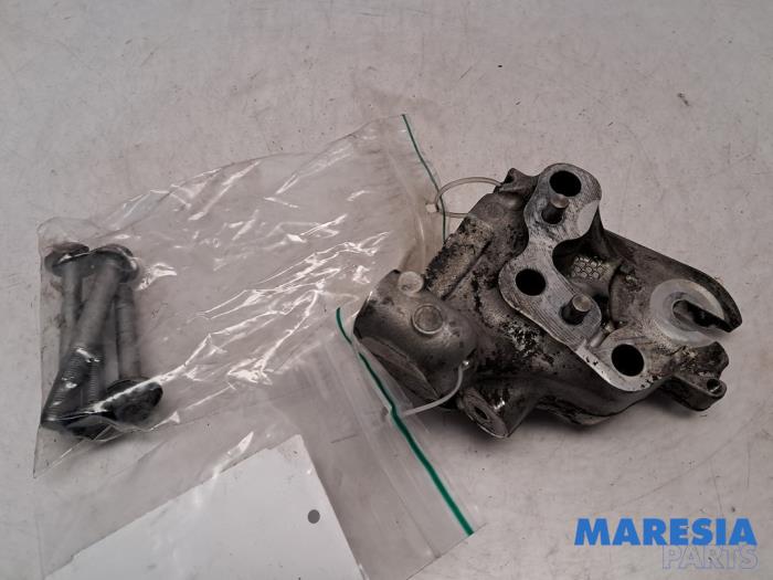 Used Engine mount Citroen Jumper (U9) 2.0 Blue HDi 160 Price € 42,34 Inclusive VAT offered by Maresia Parts
