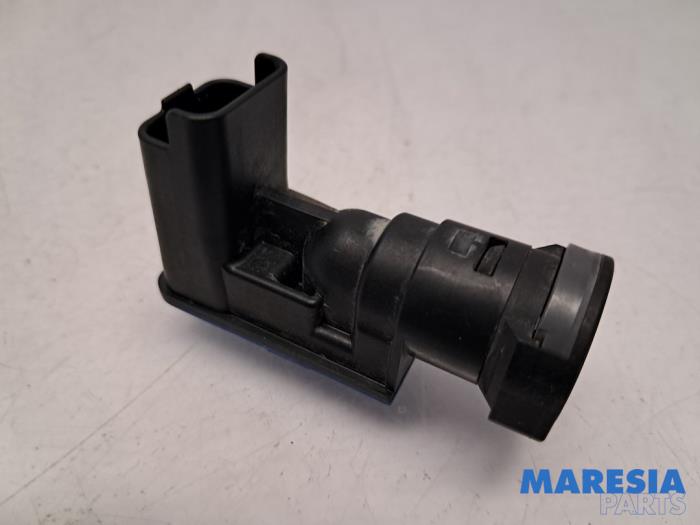 Gebrauchte Bremsassistent Sensor Opel Crossland (X) 1.2 12V Preis € 15,00 Margenregelung angeboten von Maresia Parts