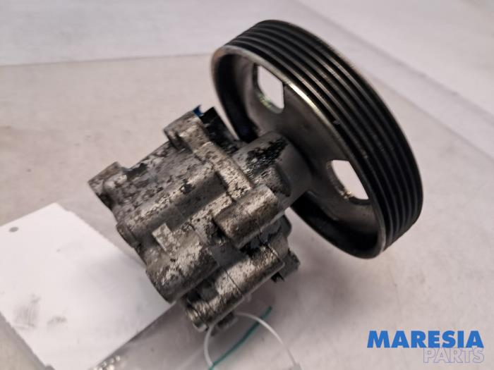 Usagé Pompe de direction Peugeot Expert (G9) 1.6 HDi 90 Prix € 89,54 Prix TTC proposé par Maresia Parts