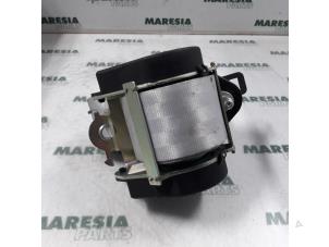 Used Rear seatbelt, left Renault Grand Scénic III (JZ) 2.0 16V CVT Price € 35,00 Margin scheme offered by Maresia Parts