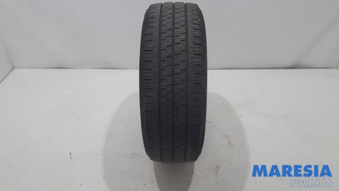 Begagnade Däck Citroen Jumpy (G9) 1.6 HDI 16V Pris € 36,30 Inklusive moms erbjuds av Maresia Parts