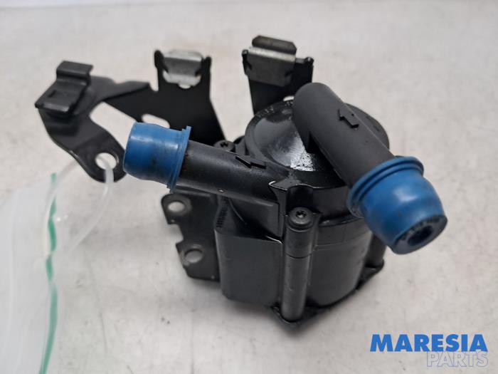 Begagnade Vattenpump Peugeot 3008 I (0U/HU) 1.6 16V THP 155 Pris € 74,99 Marginaltabell erbjuds av Maresia Parts