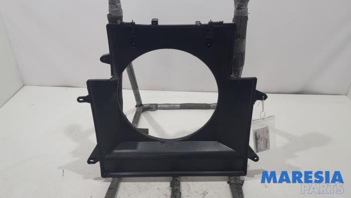 Używane Panel przedni Iveco New Daily IV 29L14C, 29L14C/P, 29L14V, 29L14V/P Cena € 72,60 Z VAT oferowane przez Maresia Parts