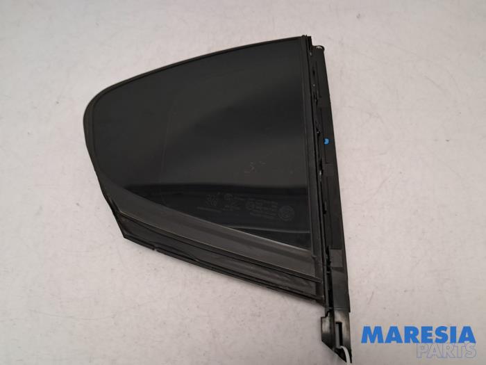 Usados Ventanilla triangular derecha detrás Alfa Romeo Giulia (952) 2.0 T 16V Veloce Precio € 45,00 Norma de margen ofrecido por Maresia Parts