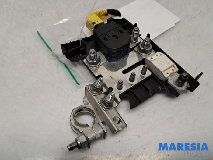 Begagnade Batterisensor Alfa Romeo Giulia (952) 2.0 T 16V Veloce Pris € 40,00 Marginaltabell erbjuds av Maresia Parts