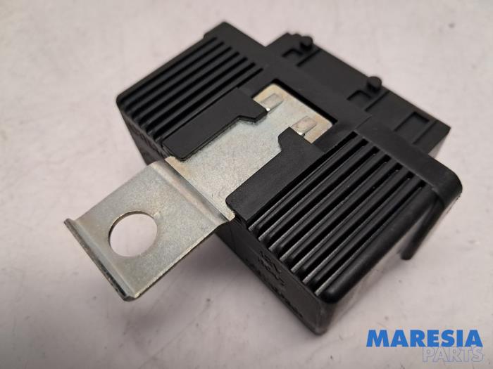 Begagnade Relä Fiat Ducato (250) 2.3 D 120 Multijet Pris € 30,25 Inklusive moms erbjuds av Maresia Parts