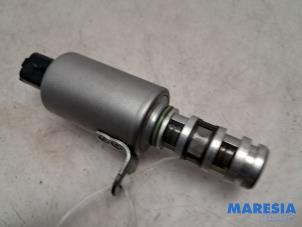 Usados Sensor de árbol de levas Peugeot 3008 I (0U/HU) 1.6 VTI 16V Precio € 29,99 Norma de margen ofrecido por Maresia Parts