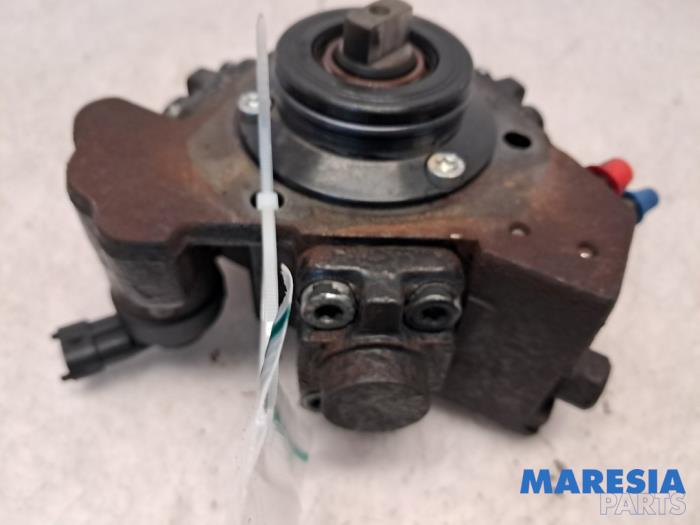 Gebrauchte Kraftstoffpumpe Mechanisch Fiat Doblo Cargo (263) 1.3 MJ 16V DPF Euro 5 Preis € 181,49 Mit Mehrwertsteuer angeboten von Maresia Parts