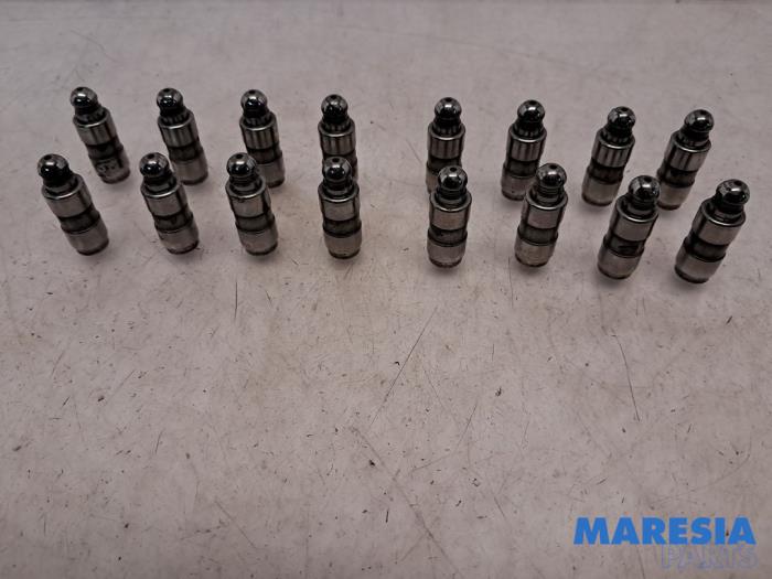 Used Tappet Fiat Doblo Cargo (263) 1.3 MJ 16V DPF Euro 5 Price € 24,20 Inclusive VAT offered by Maresia Parts