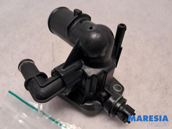 Begagnade Termostathus Fiat Doblo Cargo (263) 1.3 MJ 16V DPF Euro 5 Pris € 30,25 Inklusive moms erbjuds av Maresia Parts