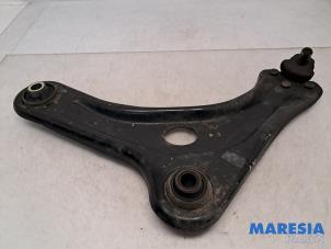 Begagnade Främre undre gaffelben, vänster Citroen C3 (SX/SW) 1.2 Vti 12V PureTech Pris € 25,00 Marginaltabell erbjuds av Maresia Parts