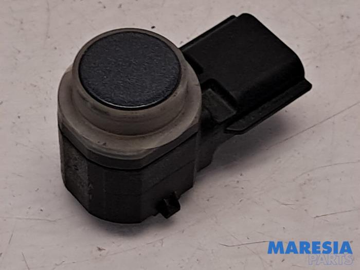 Usados Sensor PDC Renault Zoé (AG) R90 Precio € 22,95 Norma de margen ofrecido por Maresia Parts