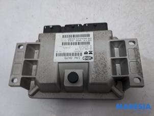 Engine management computer from a Citroën C5 III Tourer (RW) 2.0 16V 2008