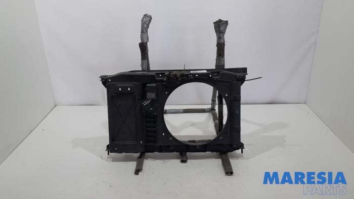 Begagnade Front Peugeot 308 (4A/C) 1.6 VTI 16V Pris € 35,00 Marginaltabell erbjuds av Maresia Parts