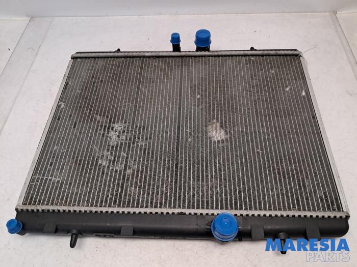 Usagé Radiateur Citroen C5 III Tourer (RW) 2.0 16V Prix € 29,00 Règlement à la marge proposé par Maresia Parts