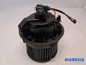 Begagnade Fläktmotor för uppvärmning och ventilation Peugeot 108 1.0 12V Pris € 34,99 Marginaltabell erbjuds av Maresia Parts