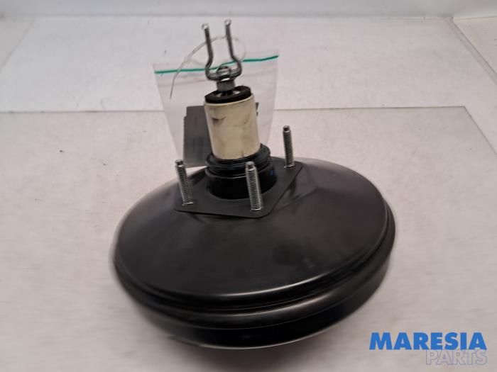 Begagnade Bromsservo Peugeot 108 1.0 12V Pris € 39,95 Marginaltabell erbjuds av Maresia Parts