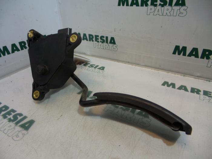 Gebrauchte Gaspedalposition Sensor Renault Grand Scénic II (JM) 2.0 16V Preis € 29,95 Margenregelung angeboten von Maresia Parts