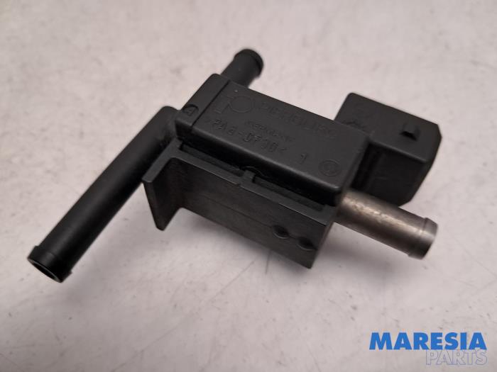 Usagé Régulateur pression turbo Renault Megane III Grandtour (KZ) 1.2 16V TCE 115 Prix € 29,00 Règlement à la marge proposé par Maresia Parts