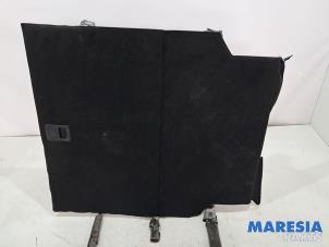 Usagé Coffre tapis Alfa Romeo Giulia (952) 2.0 T 16V Prix € 125,00 Règlement à la marge proposé par Maresia Parts