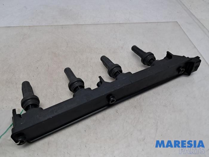 Usagé Bobine Citroen C5 III Tourer (RW) 2.0 16V Prix € 50,00 Règlement à la marge proposé par Maresia Parts