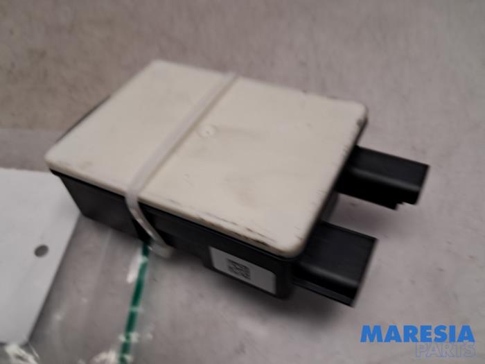 Usagé Module pompe carburant Renault Trafic (1FL/2FL/3FL/4FL) 2.0 dCi 16V 120 Prix € 60,50 Prix TTC proposé par Maresia Parts