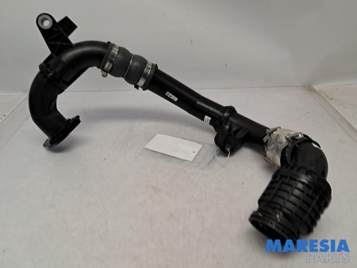 Gebrauchte Intercooler Rohr Renault Trafic (1FL/2FL/3FL/4FL) 2.0 dCi 16V 120 Preis € 200,00 Mit Mehrwertsteuer angeboten von Maresia Parts