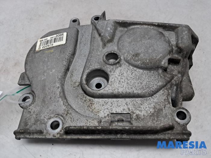 Usagé Couvercle de distribution Renault Kangoo/Grand Kangoo (KW) 1.6 16V Hi-Flex Prix € 25,00 Règlement à la marge proposé par Maresia Parts