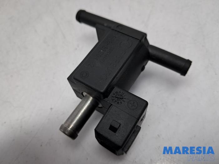 Usagé Régulateur pression turbo Renault Clio IV (5R) 0.9 Energy TCE 90 12V Prix € 29,00 Règlement à la marge proposé par Maresia Parts