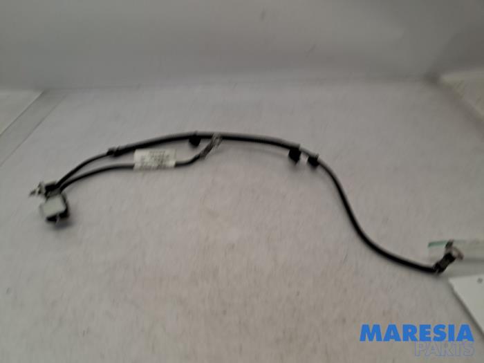 Begagnade Batterisensor Renault Clio IV (5R) 0.9 Energy TCE 90 12V Pris € 55,00 Marginaltabell erbjuds av Maresia Parts