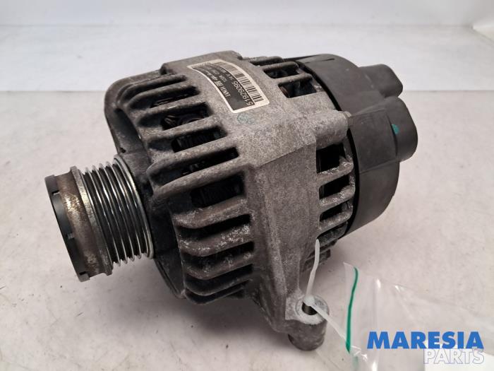 Begagnade Dynamo Fiat Panda (312) 0.9 TwinAir 60 Pris € 49,50 Marginaltabell erbjuds av Maresia Parts