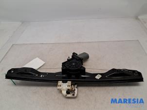 Begagnade Fönstermekanism, 4-dörrars, höger fram Fiat Panda/Pandina (312) 0.9 TwinAir 60 Pris € 50,00 Marginaltabell erbjuds av Maresia Parts