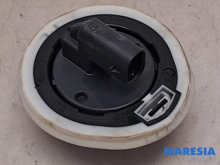 Begagnade Airbagsensor Peugeot 208 II (UB/UH/UP) 1.2 Hybrid 136 Pris € 35,00 Marginaltabell erbjuds av Maresia Parts