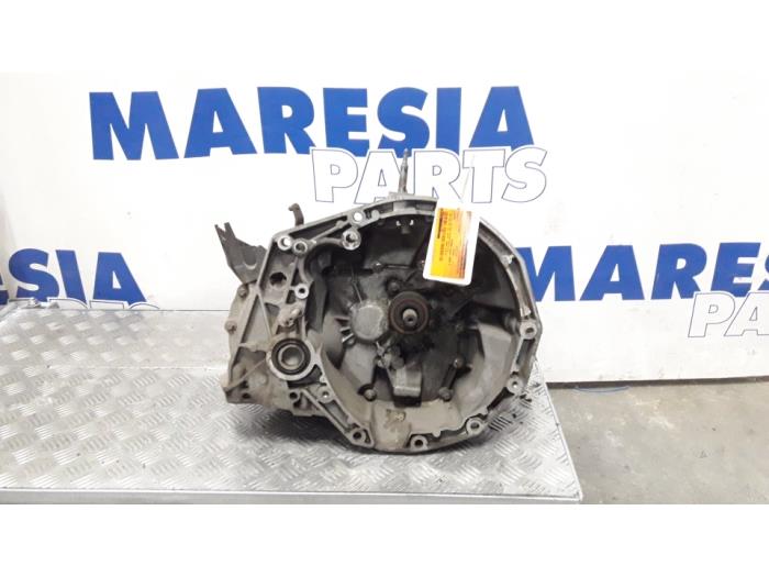 Usagé Boîte de vitesse Renault Laguna II Grandtour (KG) 2.0 16V Prix € 367,50 Règlement à la marge proposé par Maresia Parts
