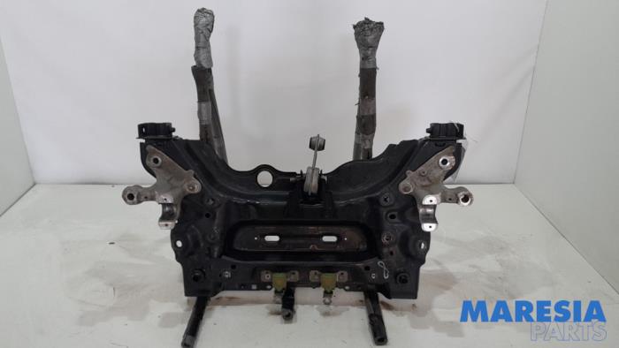Usados Subchasis Renault Scénic IV (RFAJ) 1.3 TCE 140 16V Precio € 139,99 Norma de margen ofrecido por Maresia Parts