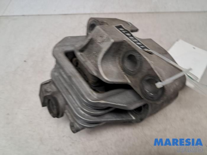 Used Engine mount Alfa Romeo Giulietta (940) 1.75 TBI 16V QV Price € 39,99 Margin scheme offered by Maresia Parts