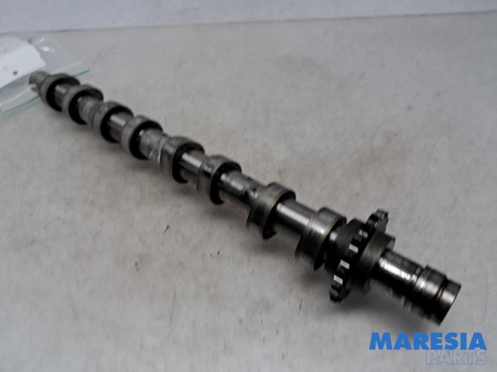 Usagé Arbre à cames Citroen C4 Coupé (LA) 1.6 HDi 16V 110 Prix € 75,00 Règlement à la marge proposé par Maresia Parts
