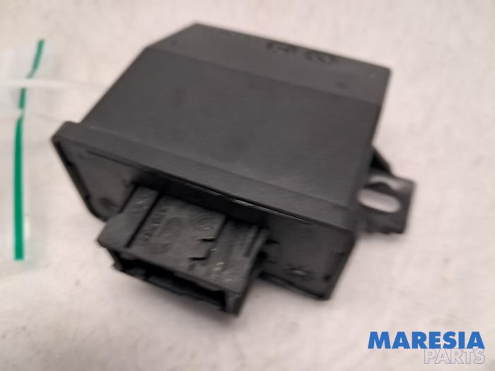 Usagé Ordinateur éclairage Alfa Romeo Giulietta (940) 1.75 TBI 16V QV Prix € 75,00 Règlement à la marge proposé par Maresia Parts