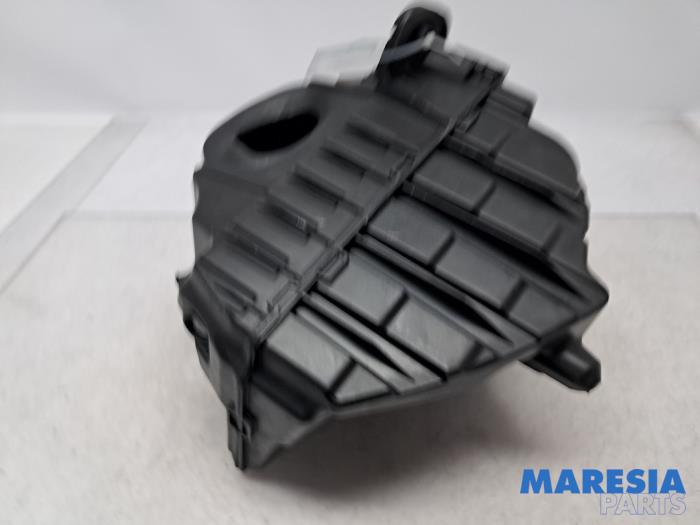Gebrauchte Luftfiltergehäuse Renault Megane III Grandtour (KZ) 2.0 16V CVT Preis € 39,95 Margenregelung angeboten von Maresia Parts