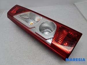 Usagé Feu arrière gauche Toyota ProAce (MDX) 2.0 D4-D Prix € 60,50 Prix TTC proposé par Maresia Parts