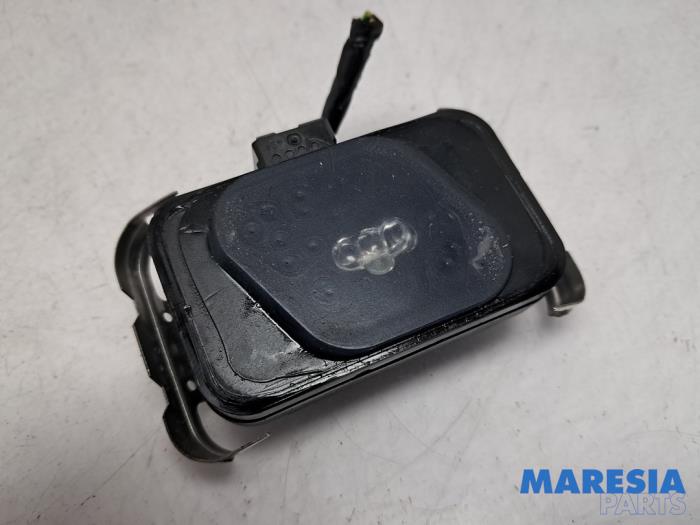 Begagnade Regnsensor Toyota ProAce (MDX) 2.0 D4-D Pris € 48,40 Inklusive moms erbjuds av Maresia Parts